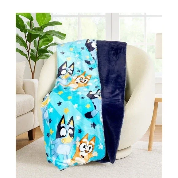 Bluey Cloud Throw With Faux Fur Reverse 50in. x 60in. NEW