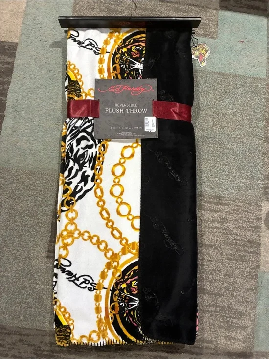 Ed Hardy Reversible Plus Throw