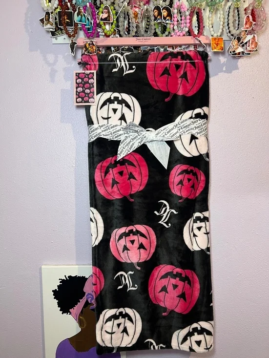 Juicy Couture Halloween Pumpkin Throw Blanket NWT