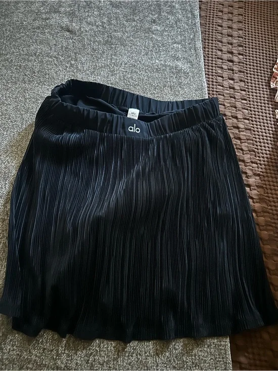 Alo Black Pleated Skort. Size M. Like new