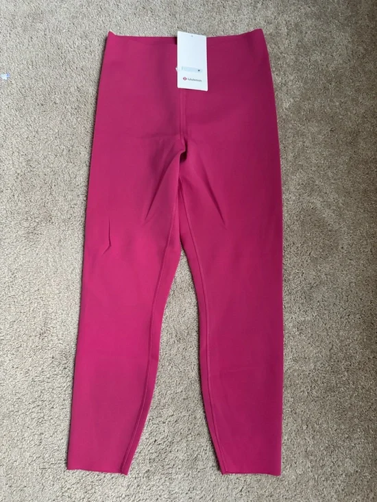 💗 Lululemon Glow Up HR Tight 25” – Raspberry Coullis | Size 10