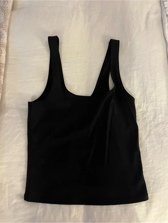 AL0 Yoga Black Softsculpt Precision Tank