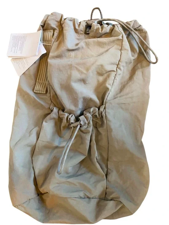 NWT Lululemon 2 In 1 Convertible Backpack DOWNTOWN TAN /LIGHT IVORY