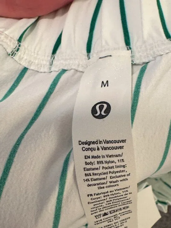 Lululemon NWT Stretch Woven Ruffle-Waist Midi Skirt Green Stripe Medium