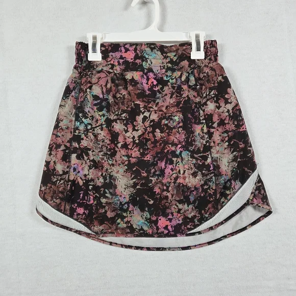 Lululemon Hotty Hot Skort Size 4 Stencil Blossom Red Sheer Blue