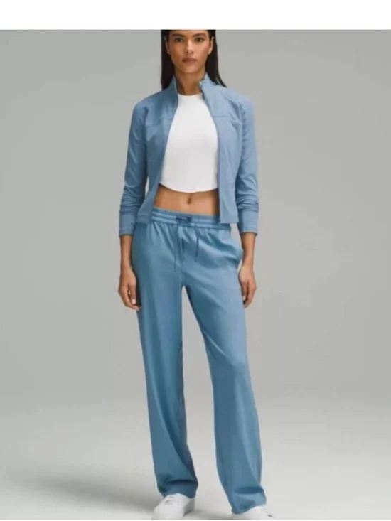 Lululemon Luxtreme‎ Straight-Leg Mid-Rise Pants Trouser Utility Blue Travel City
