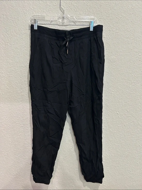 lululemon athletica women’s Black Jogger Pants with Drawstring