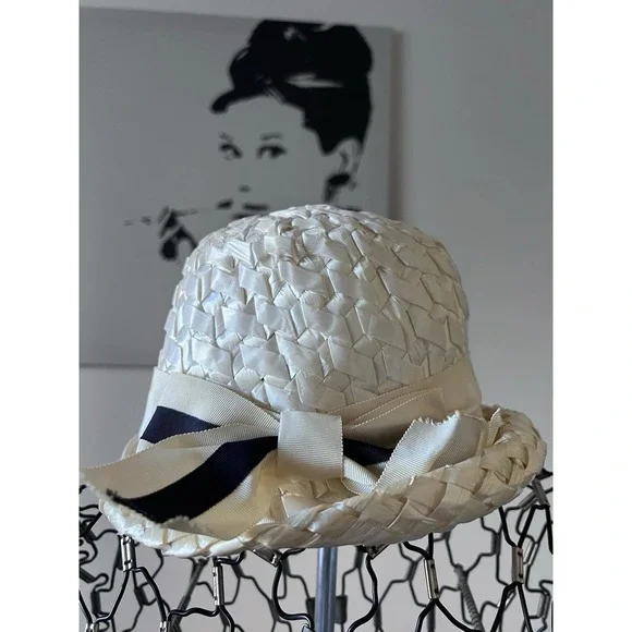 Vintage 60s Ivory Woven Straw Cloche Hat‎ Navy Blue Stripe Ribbon Bow Cream