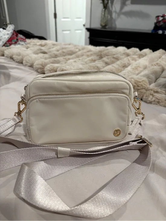 lululemon athletica Small Crossbody Bag - Light Ivory with Gold Hardware
