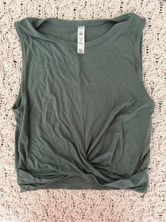 ALO Yoga Twist-Front Tank Top - Olive