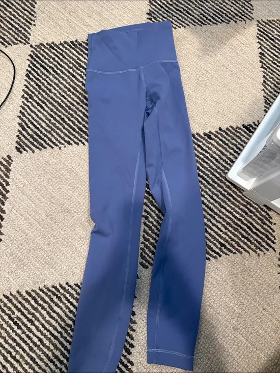 Light blue Lululemon soft but stretchy/ wunder under material. 28 inch inseam