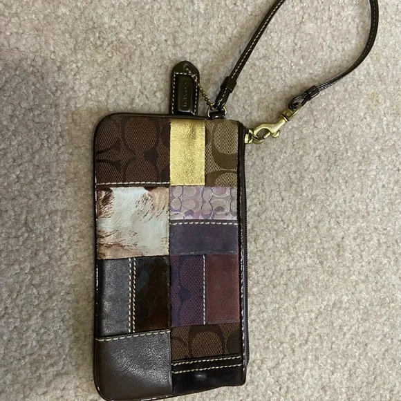 Authentic COACH Vintage Patchwork Wristlet