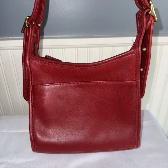 Vintage Coach RED Glove Tanned Leather Legacy Small Zip Crossbody Bag Purse 9997