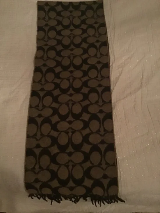 Coach scarf like brand new!! Reversible