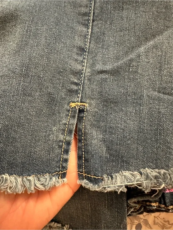 New Children’s raw Hem Dark Blue Denim Jeans smoke free home