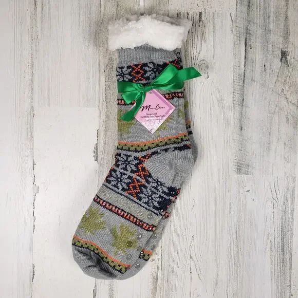 NWT Sherpa Lined Knit Winter Snowflake Leaf Design No-Slip Slipper Socks