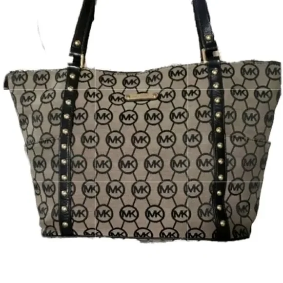 Michael Kors Jetset Tote In Black And Tan Logo Print