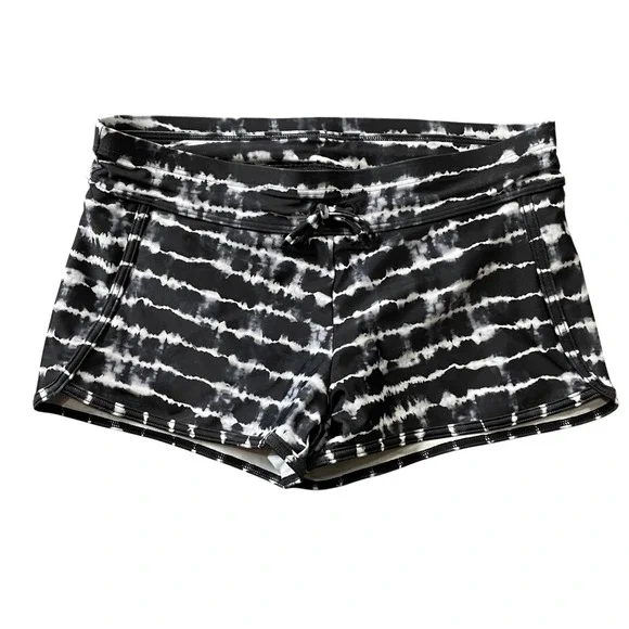 Athleta Girl XL 14 Black White Tie Dye Stripe Athletic Shorts Elastic Waist