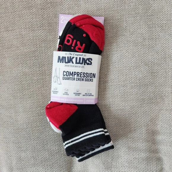 Muk Luks Women Compression Quarter Crew Socks 2 Pair Pack Non-Slip Grippers 6-10