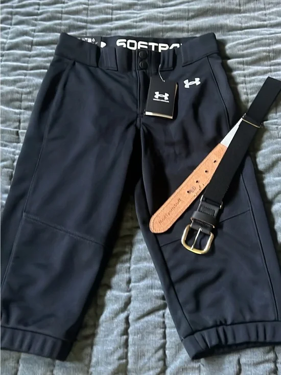 Under Armour Black girls Softball Jogger Pants
