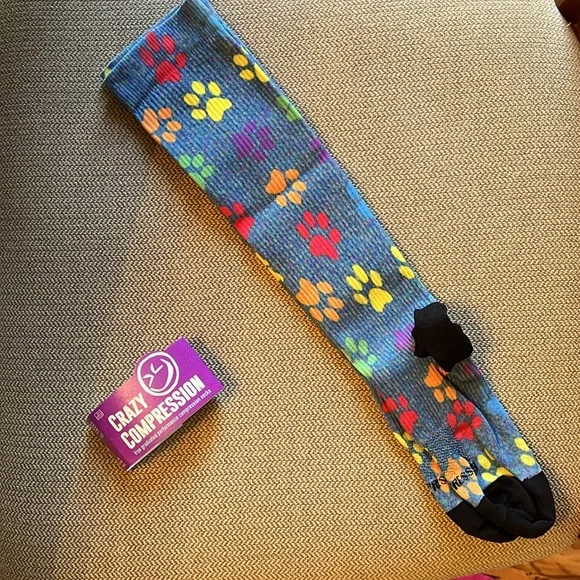 Crazy compression socks blue yellow paw print size S/M 7-10 NEW made in USA