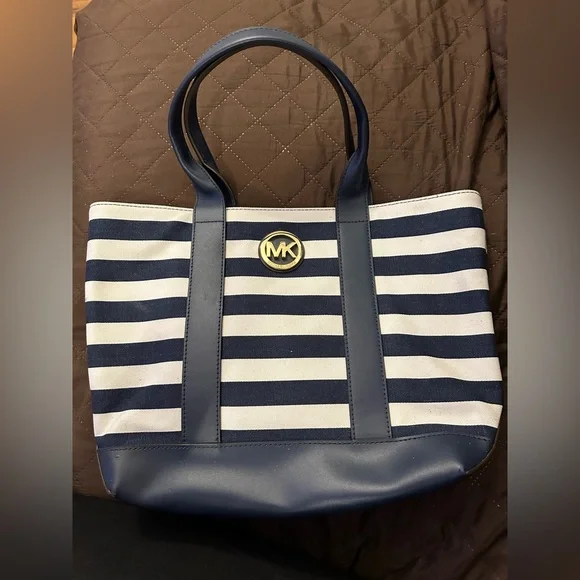 MICHAEL‎ KORS FULTON CANVAS STRIPED MED TOTE SHOULDER BAG NAVY AUTHENTIC.