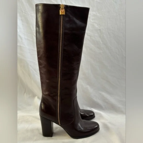 Michael Kors Brown Heeled Boots with Sophisticated Design