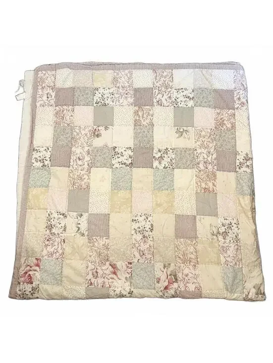 Vintage Floral Postage Stamp Patchwork Comforter Quilt Farmhouse Cottage