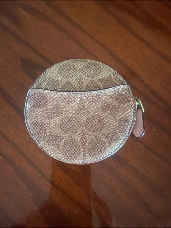 Coach LOVE Round Card & Key Holder