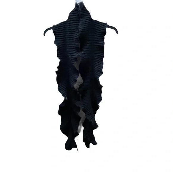 ❤️ CASHSOFT BLACK RUFFLE WINTER SCARF