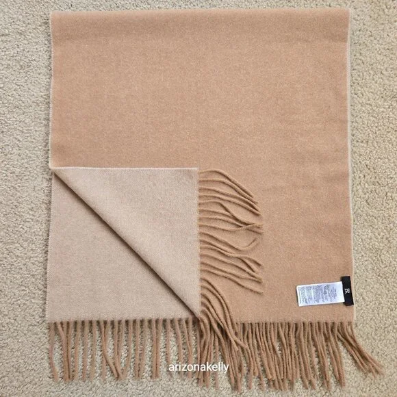 NWOT Banana Republic Italian Wool Cashmere Scarf in Camel