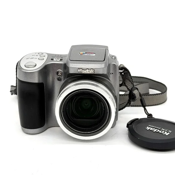 Kodak EasyShare Z740 Digital Camera 5.0MP 10x Optical Zoom Silver Retro Digicam