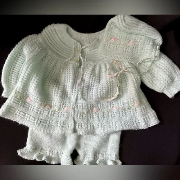 Vintage Renro's Imports Made in Italy 3 Piece Crochet Baby Set