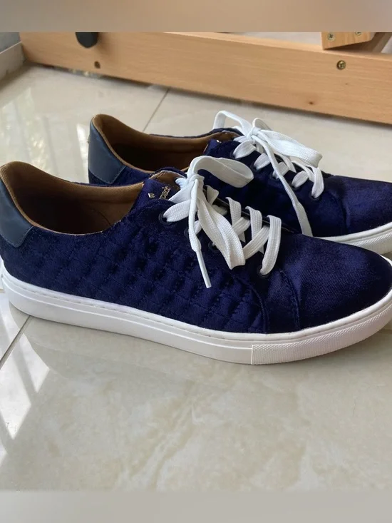 KATE SPADE Blue Velvet Quilted Sneakers 6.5