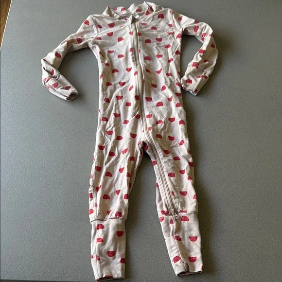 Hanna Andersson Mushroom Print Footie One-Piece 6-12M