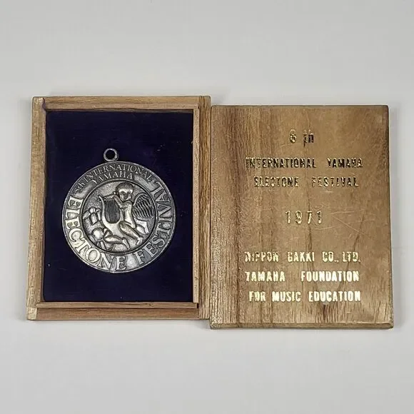 1971 8th International Yamaha Electone Festival Medal Pendant w/Box Vintage