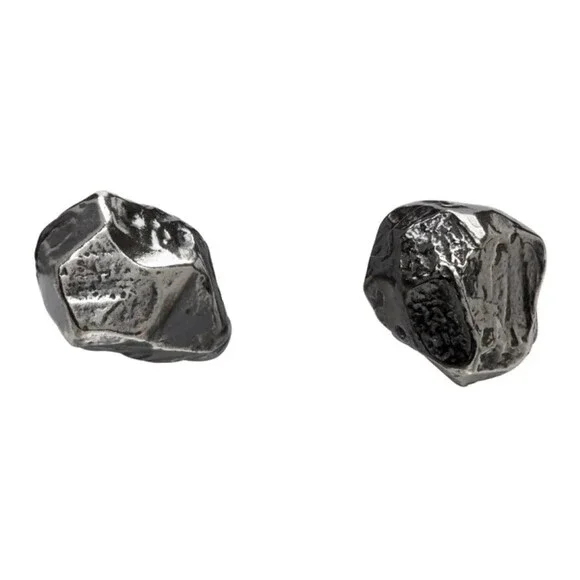 Nyx Shadow Earrings