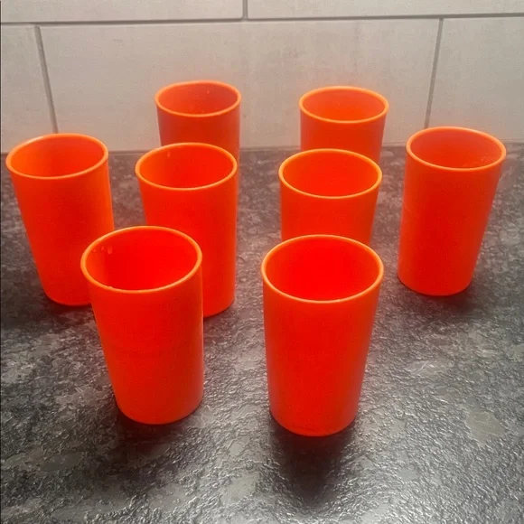 Vintage Orange Tumblers by Tupperware. Set of 8 exc condition