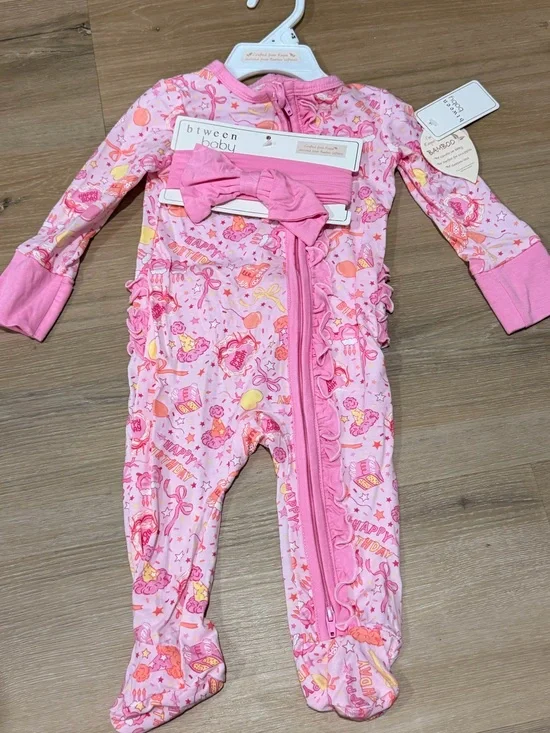 Birthday Pink Ruffle Footed sleeper pajamas outfit w/ Bow size 9 months