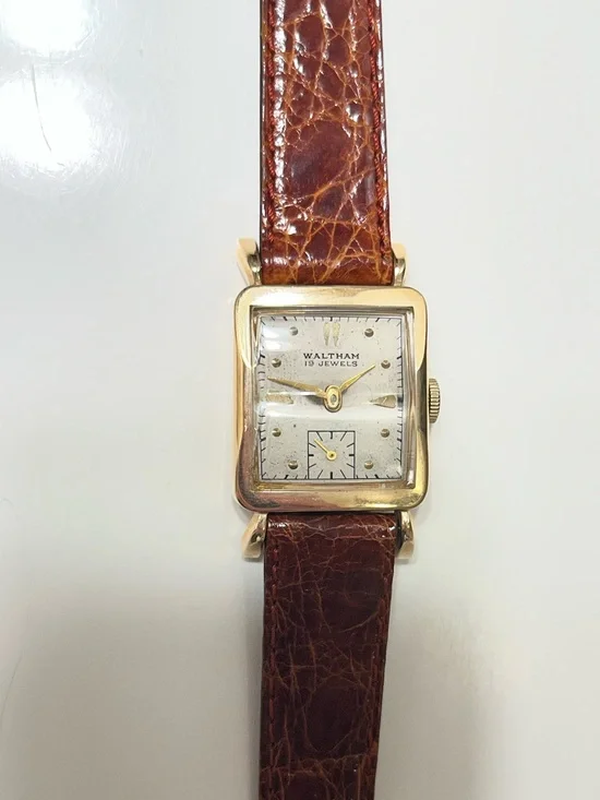 Waltham 19 Jewels 14k Gold Manual Winding Watch with Brown Leather Strap