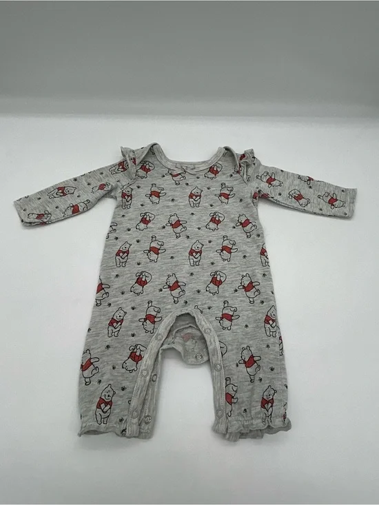 Disney Baby Gray Long-Sleeve One-Piece with Winnie the Pooh Character Size 0/3 M