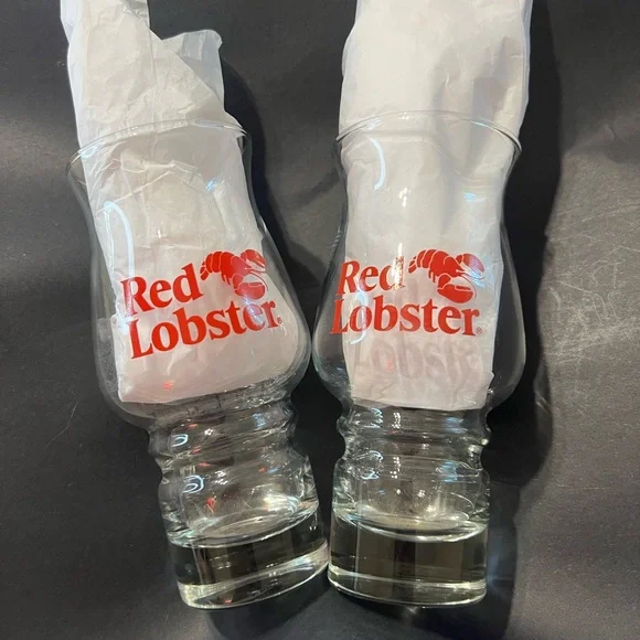 Vintage Red Lobster Collectible Hurricane Glasses Set‎ of 2