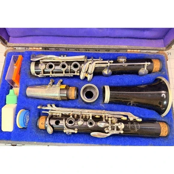 Vintage Normandy Reso-Tone USA Bb Clarinet with Original Leblanc Case