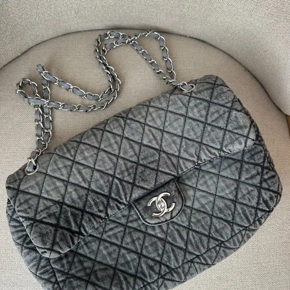 Chanel Denimpression jumbo bag grey