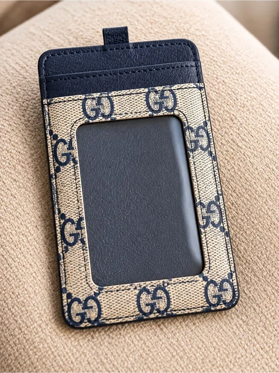 Source Unknown Beige and Navy GG Monogram Card & Key Holder