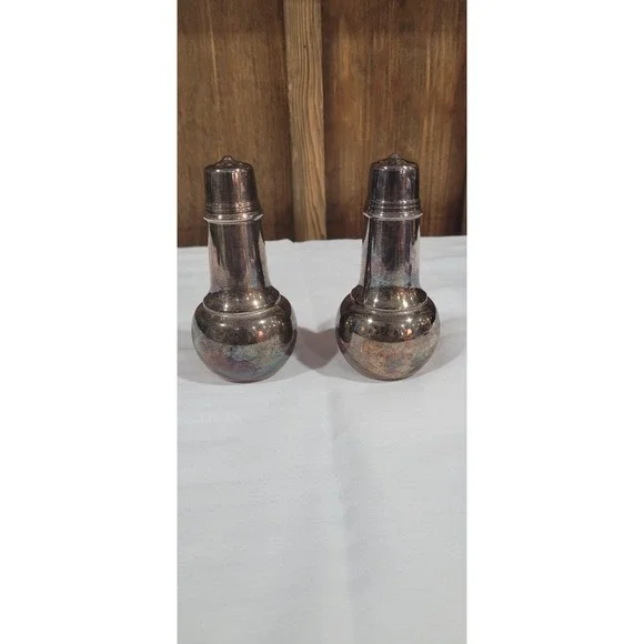 International Silver WM ROGERS Silverplate Salt Pepper Shakers Set No 964 Vtg