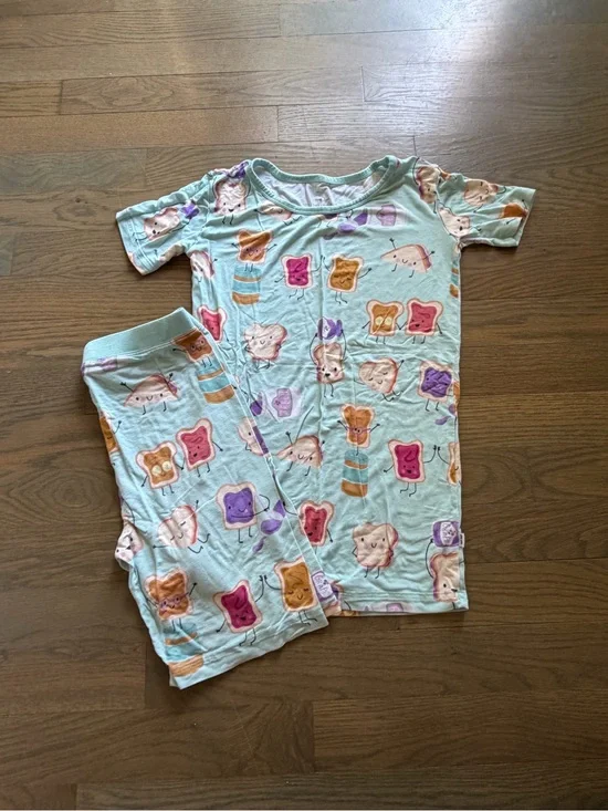 Used Little Sleepies Pajamas size 9/10