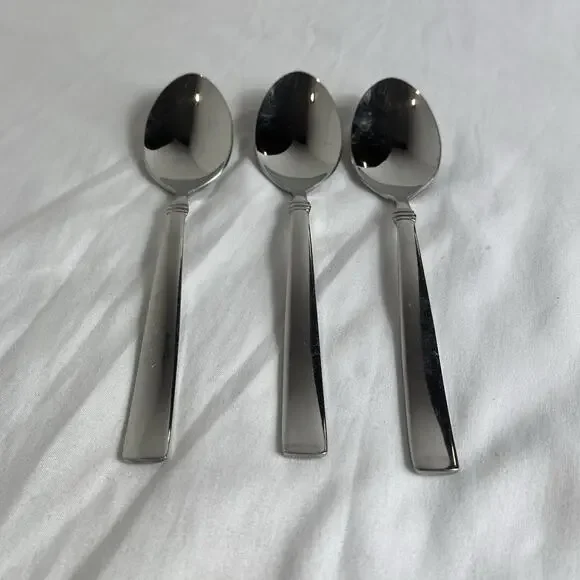 Reed & Barton Heritage Milton Desert Small Spoon Set Of 3 Stainless, China