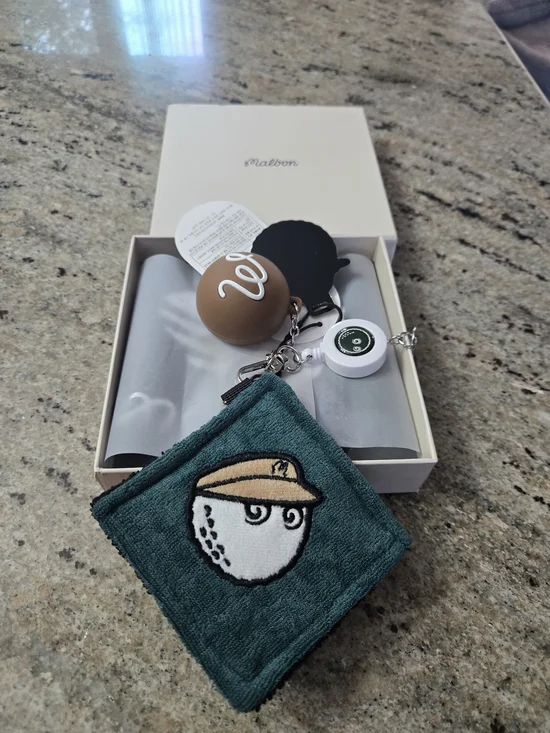 Malbon Golf Ball holder and towel