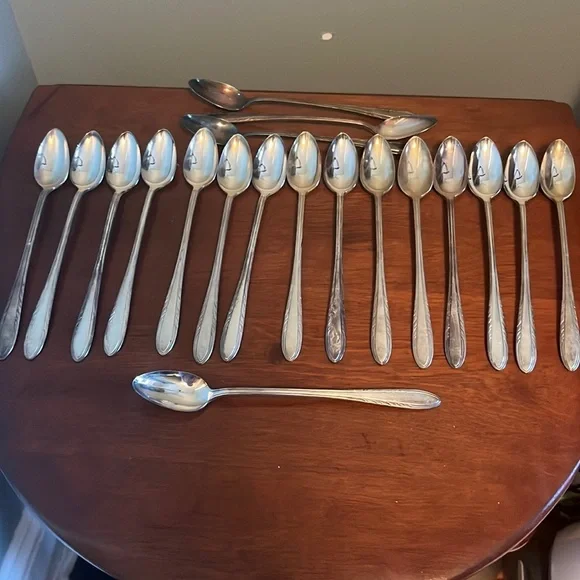 Flame (Silverplate, 1938) by National Silver Co Iced Tea Spoons Set of 19 Dining